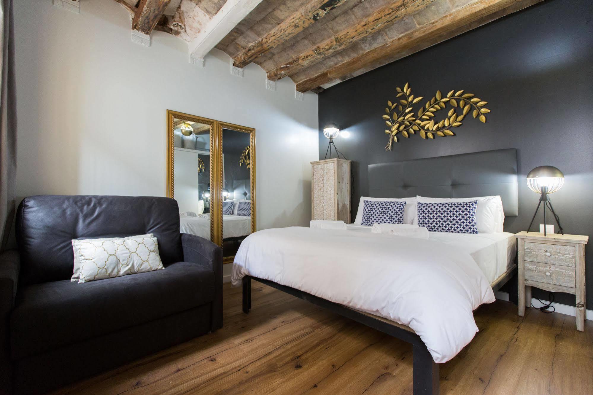 En Ferran By The Streets Hotel Barcelona Exterior photo